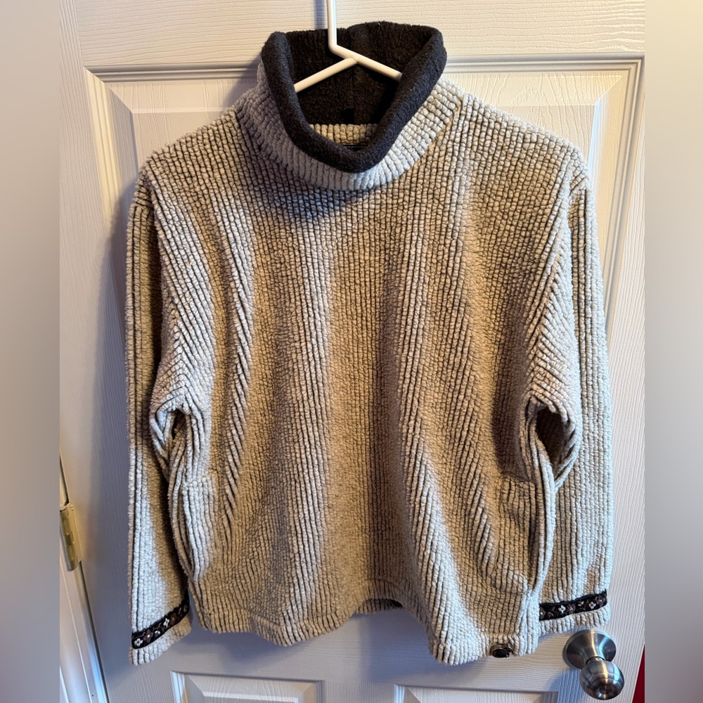 Cozy black and beige Wooly Bully Wear Turtleneck Sweater sz S